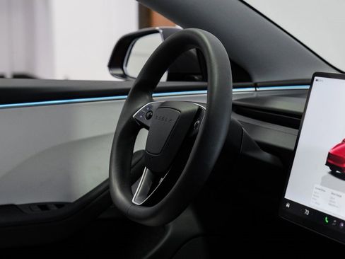 Used 2024 Tesla Model 3 Performance image 22