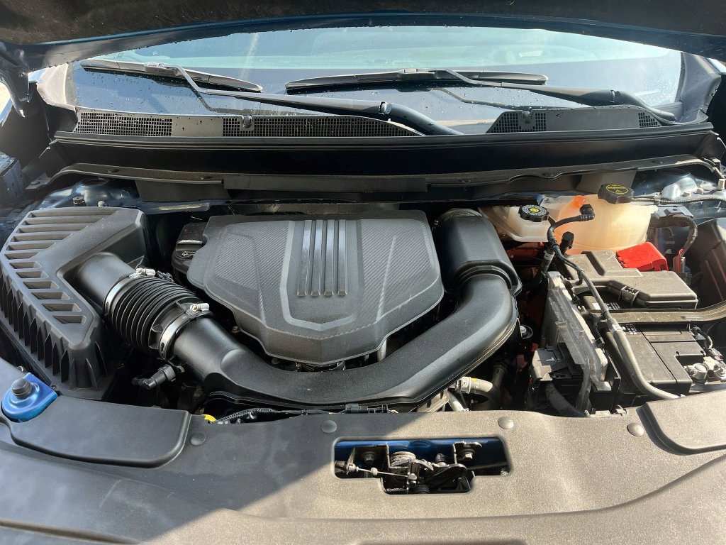 Used 2024 Chevrolet Traverse RS w/ LPO, Floor Liner Package AWD/4WD image 33