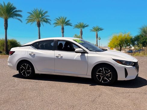 Used 2024 Nissan Sentra SV FWD image 7