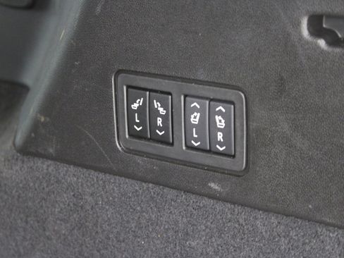 Used 2024 Cadillac XT6 Premium Luxury w/ LPO, Floor Liner Package image 11