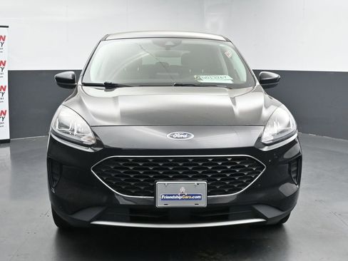 Used 2021 Ford Escape SE image 3