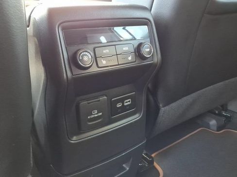 Used 2023 GMC Acadia AT4 w/ Technology Package AWD/4WD image 25