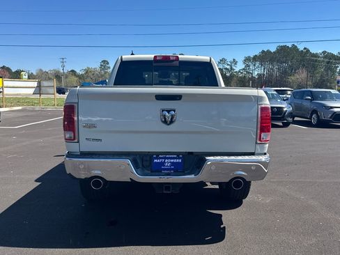 Used 2017 RAM 1500 Laramie w/ Convenience Group image 4
