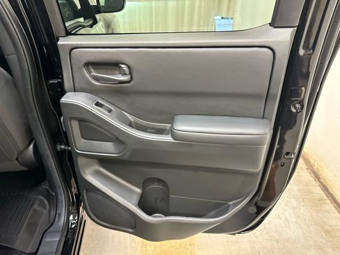 Certified 2026 Nissan Frontier SV w/ All-Weather Content Package AWD/4WD image 28