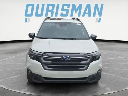 Certified 2025 Subaru Forester Limited image 8