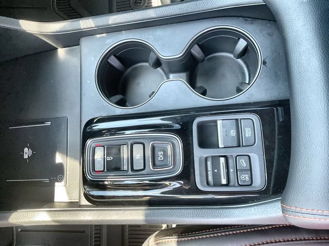 Used 2025 Honda Pilot TrailSport image 27