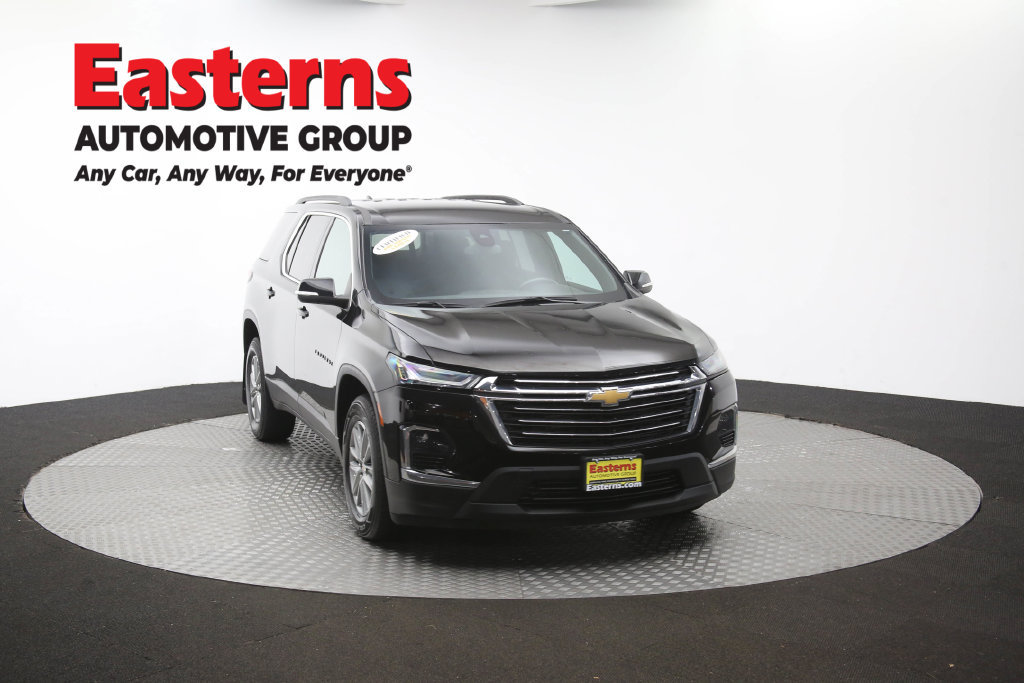 Used 2023 Chevrolet Traverse LT FWD image 55