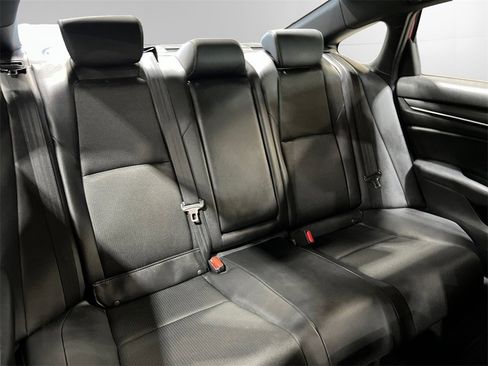 Used 2021 Honda Accord Sport image 18