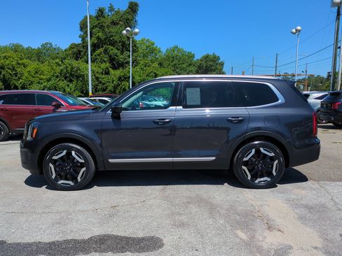Used 2025 Kia Telluride S FWD image 8
