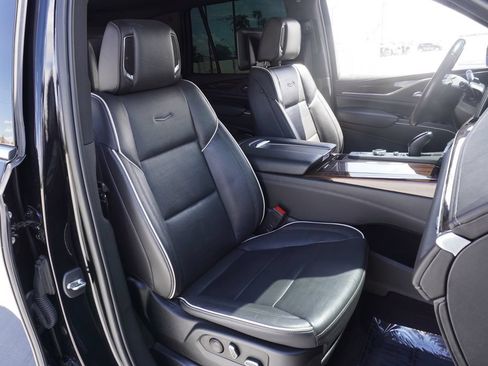Certified 2023 Cadillac Escalade Premium Luxury w/ LPO, Radiant Package AWD/4WD image 13