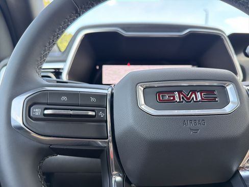 New 2026 GMC Canyon Elevation w/ Convenience Package RWD image 27