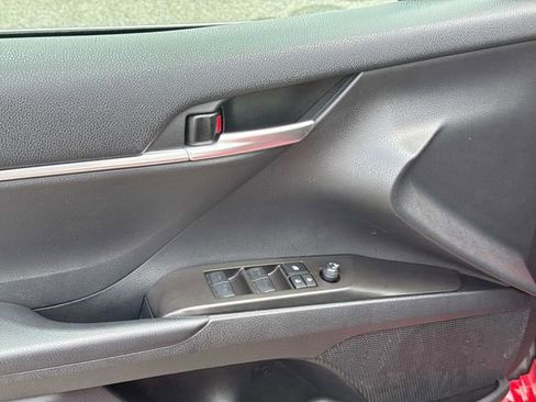 Used 2023 Toyota Camry SE FWD image 23
