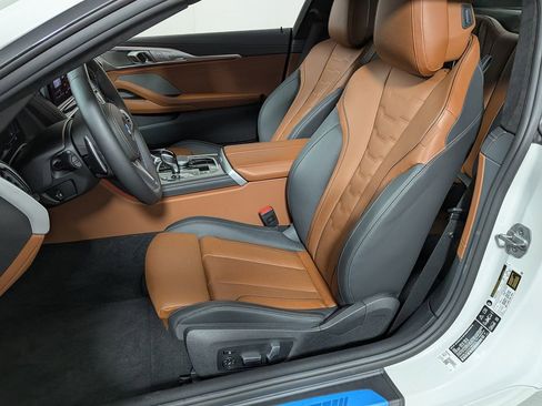 Used 2026 BMW M850i xDrive Coupe w/ M Sport Professional Package AWD/4WD image 18