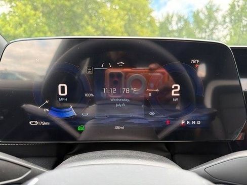 New 2026 Chevrolet Blazer EV LT AWD/4WD image 43