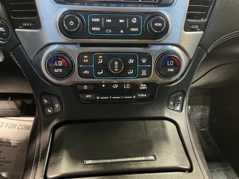 Used 2017 GMC Yukon Denali w/ Open Road Package AWD/4WD image 30