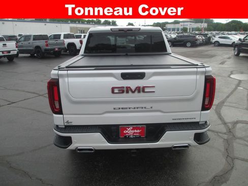 Used 2022 GMC Sierra 1500 Denali AWD/4WD image 8