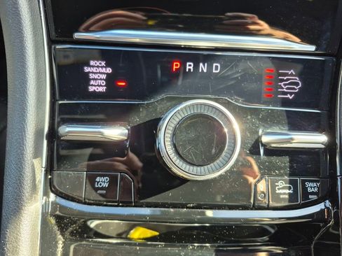 Used 2023 Jeep Grand Cherokee Trailhawk w/ Luxury Tech Group III image 20