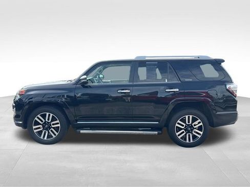 Used 2017 Toyota 4Runner Limited AWD/4WD image 2