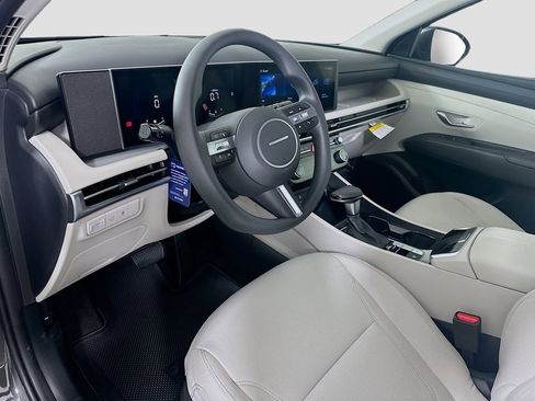 New 2026 Hyundai Tucson SEL image 9