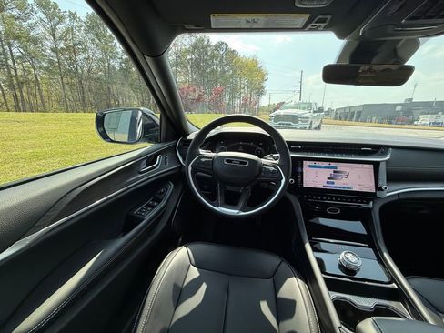 New 2026 Jeep Grand Cherokee L Limited w/ Limited Altitude Package RWD image 14