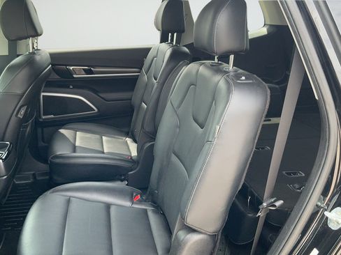 Used 2023 Kia Telluride S w/ S Sunroof Package FWD image 20