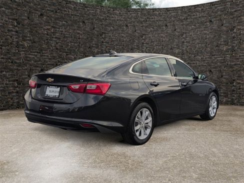 Used 2023 Chevrolet Malibu LT image 7