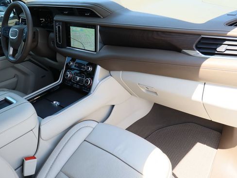 Certified 2023 GMC Yukon Denali RWD image 34