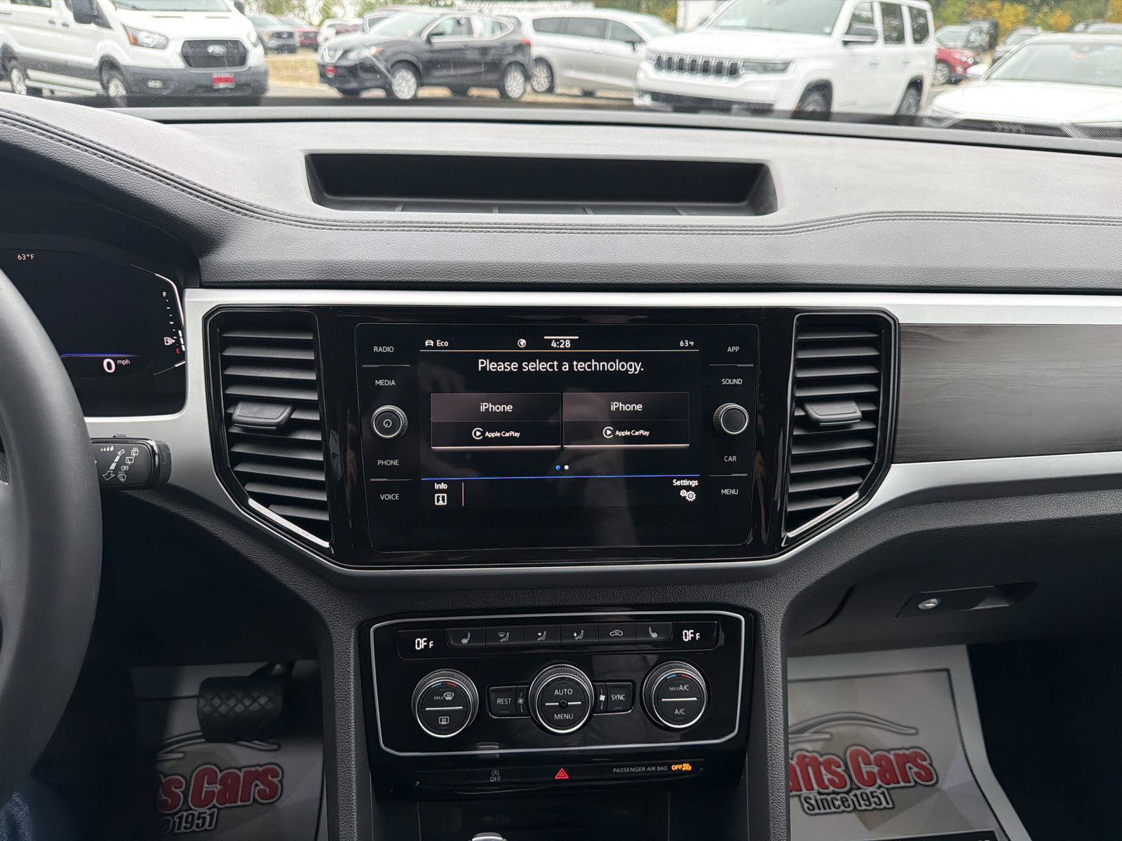 Used 2023 Volkswagen Atlas SE w/ Black Wheel Package AWD/4WD image 17