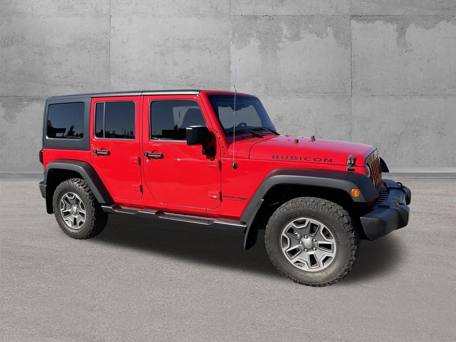 Used 2018 Jeep Wrangler Unlimited Rubicon w/ Cold Weather Group AWD/4WD image 1