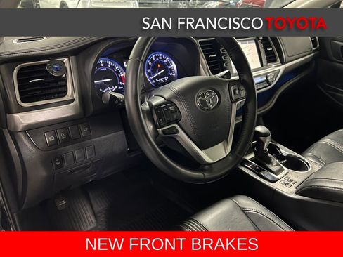 Used 2018 Toyota Highlander SE image 13