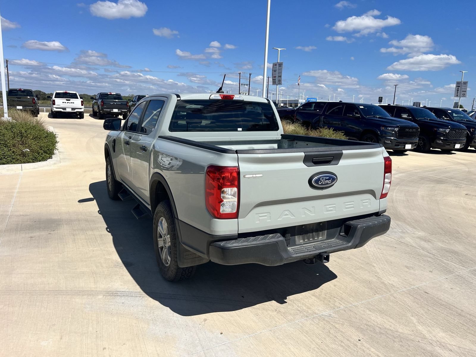Used 2024 Ford Ranger XL w/ Trailer Tow Package RWD image 5
