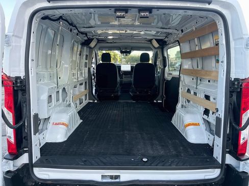 Used 2026 Ford Transit 250 Low Roof w/ Exterior Upgrade Package RWD image 22