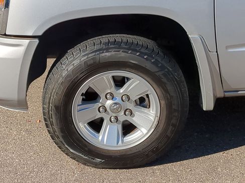 Used 2011 Dodge Dakota ST image 16