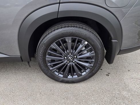 New 2026 Nissan Pathfinder SL w/ SL Premium Package FWD image 9