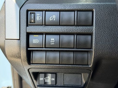 Used 2026 Toyota Tacoma SR5 AWD/4WD image 24