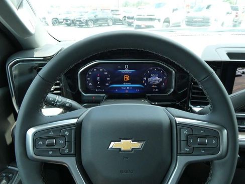 New 2026 Chevrolet Silverado 1500 LT w/ Leather Package AWD/4WD image 26