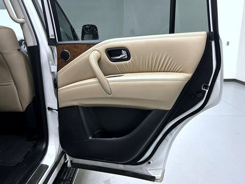 Used 2024 Nissan Armada SL w/ Cargo Package image 17