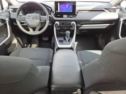Used 2023 Toyota RAV4 XLE w/ Convenience Package FWD image 5