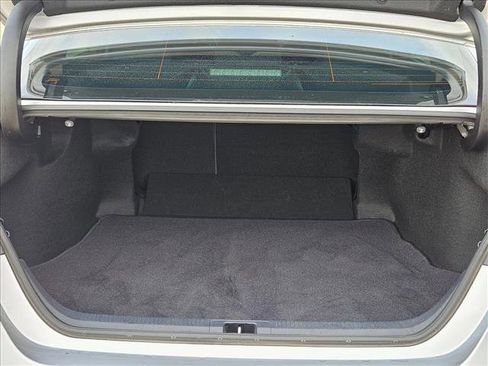 Used 2021 Toyota Camry LE image 19