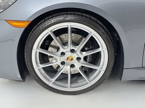 Certified 2025 Porsche 718 Cayman GTS RWD image 33