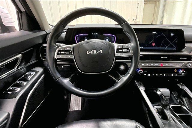 Used 2024 Kia Telluride S w/ S Sunroof Package AWD/4WD image 5