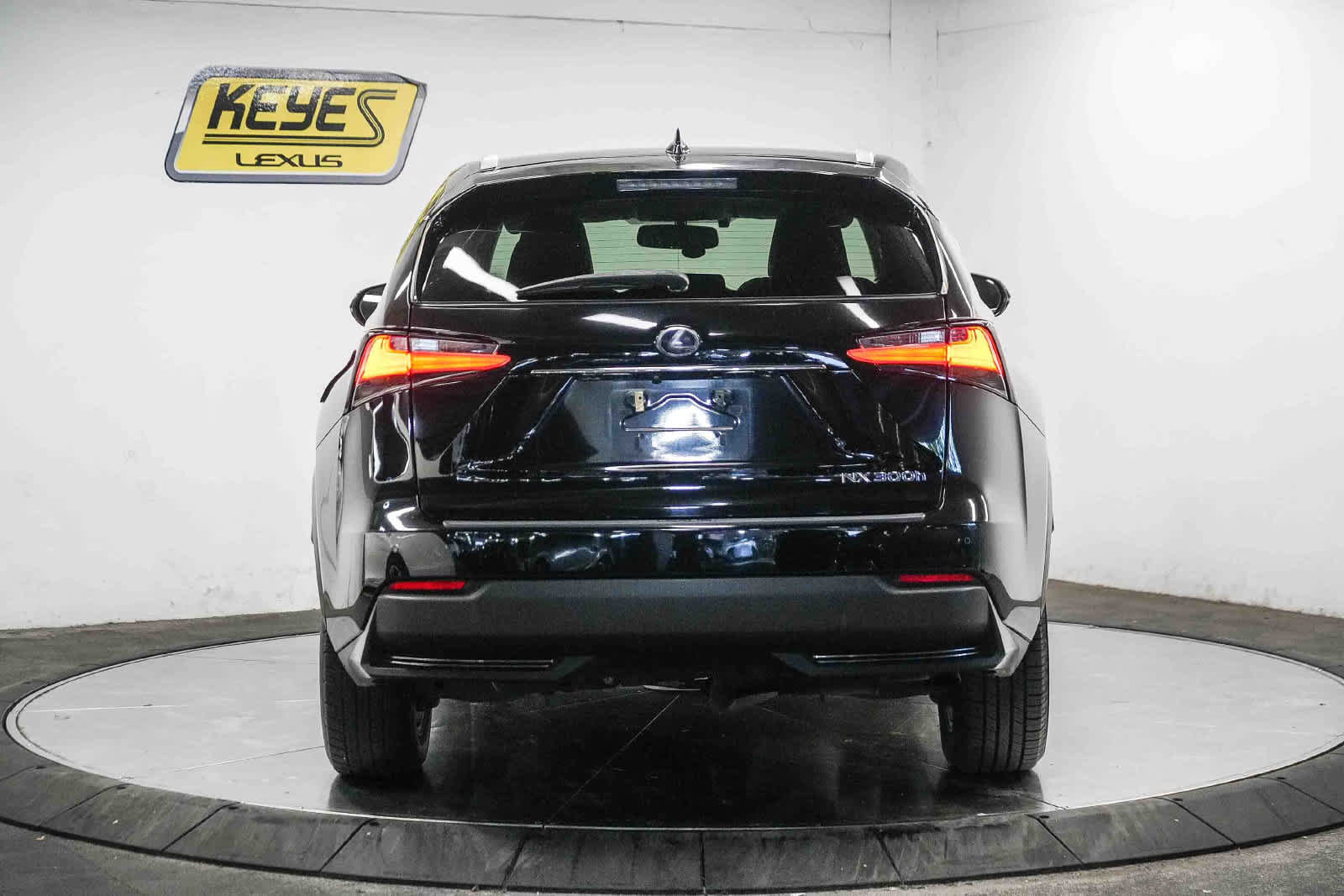 Used 2017 Lexus NX 300h AWD w/ Premium Package image 5