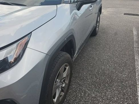 Used 2025 Toyota RAV4 XLE w/ Convenience Package FWD image 1