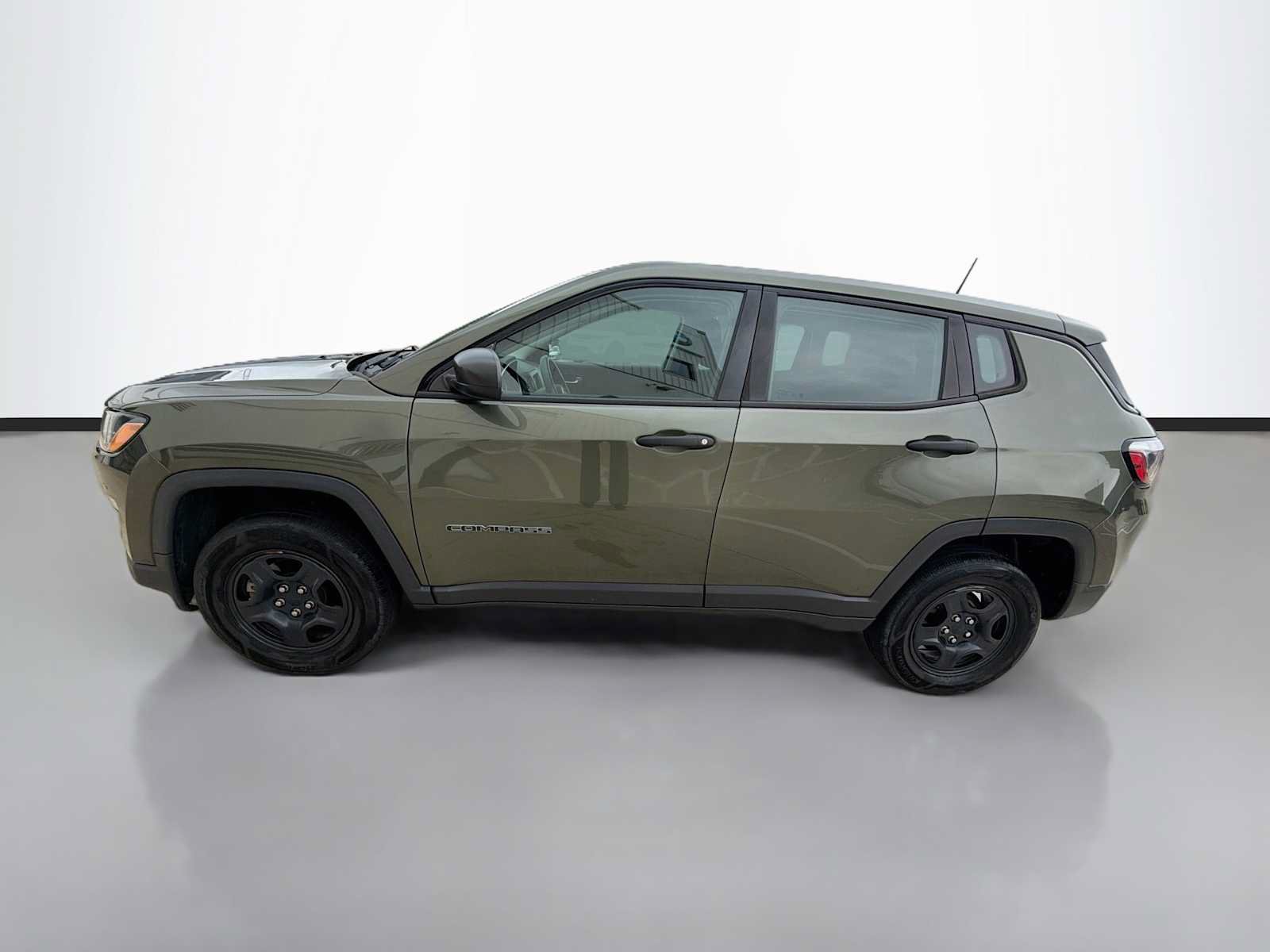 Used 2019 Jeep Compass Sport AWD/4WD image 5