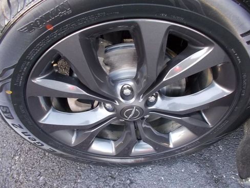 Used 2019 Chrysler Pacifica Touring-L Plus w/ Advanced Safetytec Group image 17