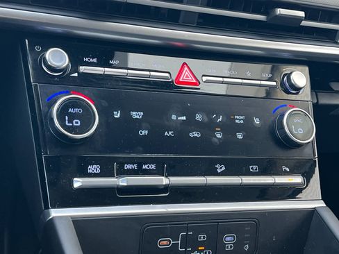 Certified 2025 Hyundai Santa Fe SEL image 21