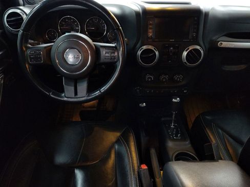 Used 2014 Jeep Wrangler Unlimited Rubicon w/ Dual Top Group image 23