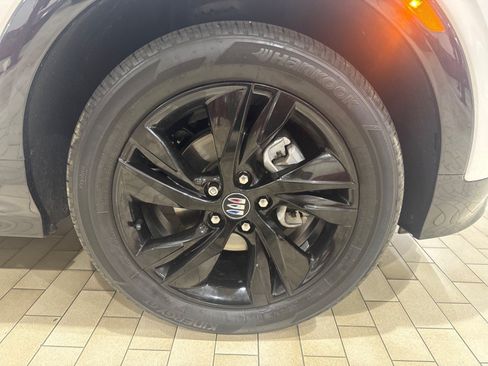 Used 2025 Buick Encore GX Sport Touring FWD image 5