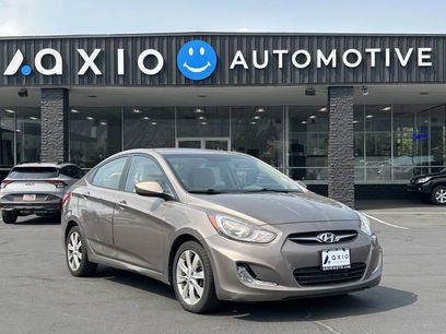 Used 2012 Hyundai Accent GLS w/ Premium Pkg 3