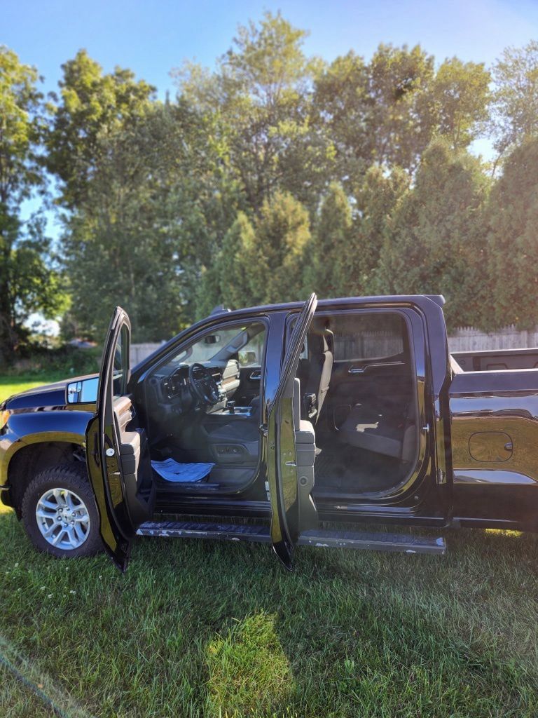 Used 2024 Chevrolet Silverado 1500 RST w/ Convenience Package II AWD/4WD image 11